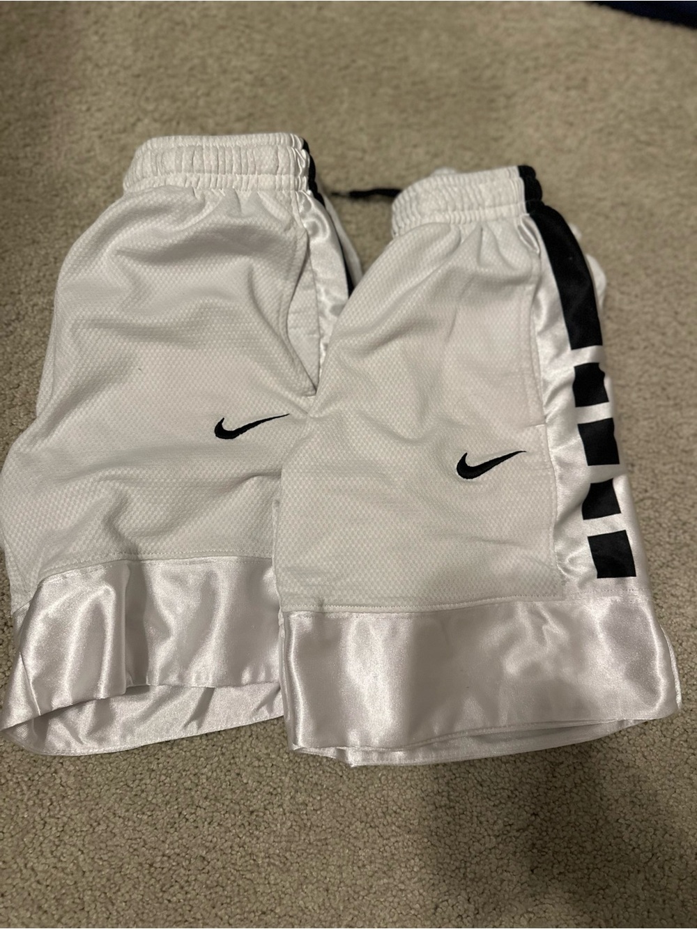 Nike Boys' Elite Basketball Shorts White and Black Athletic Shorts